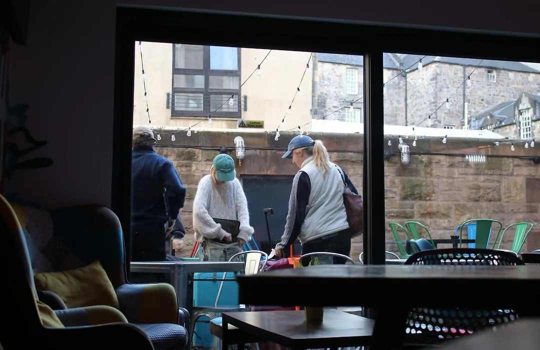 Safestay Edinburgh Cowgate-1